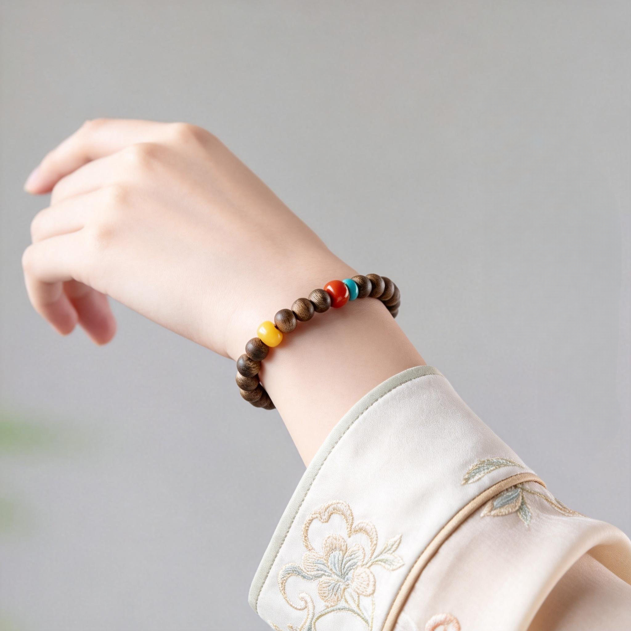 Kynam Agarwood & Natural Nanhong Agate Wooden Bracelet Valentine Gift